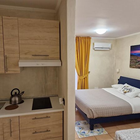 Vittoria Guest House ซาแลร์โน ภายนอก รูปภาพ