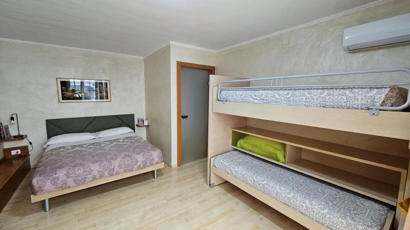 Vittoria Guest House ซาแลร์โน ภายนอก รูปภาพ