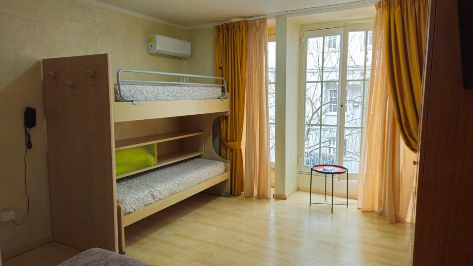 Vittoria Guest House ซาแลร์โน ภายนอก รูปภาพ