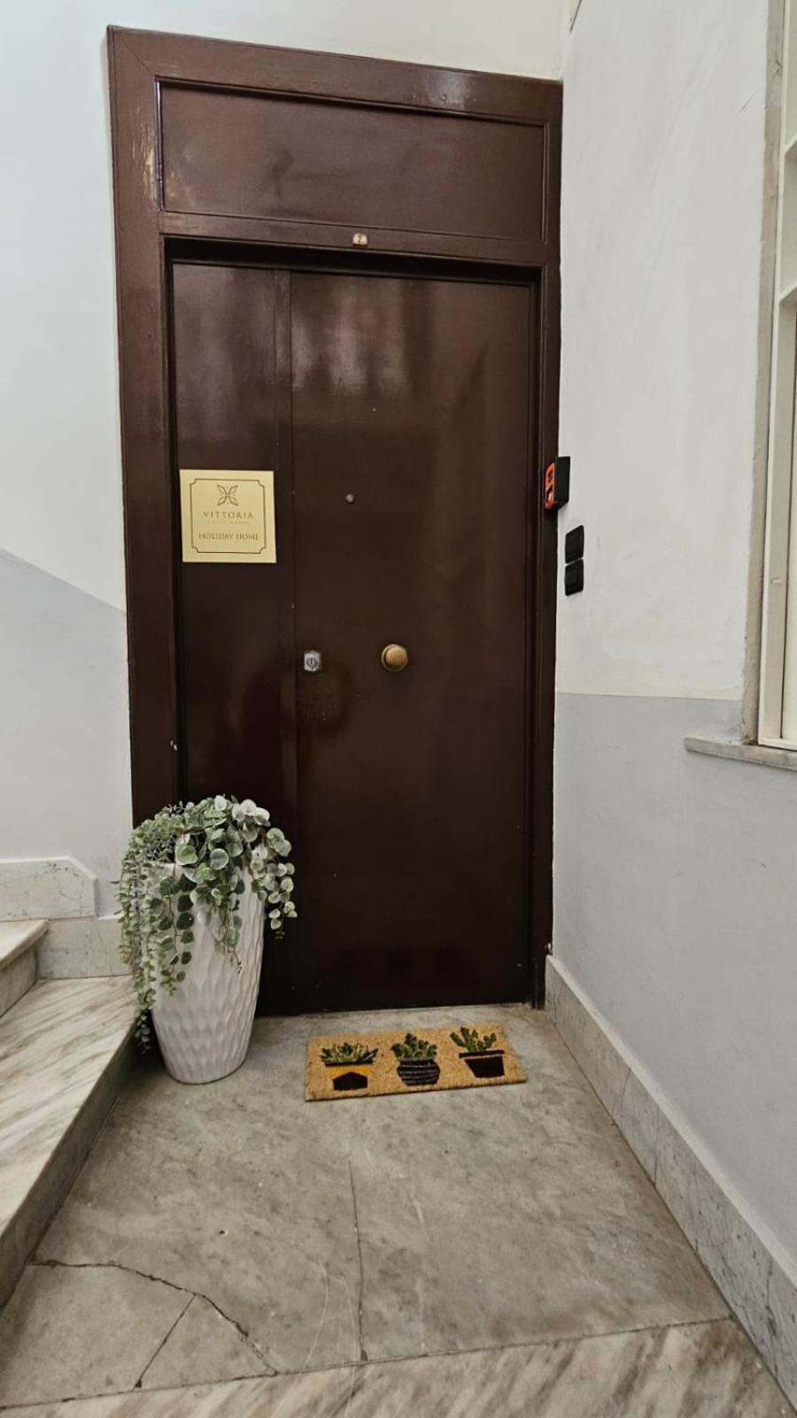 Vittoria Guest House ซาแลร์โน ภายนอก รูปภาพ
